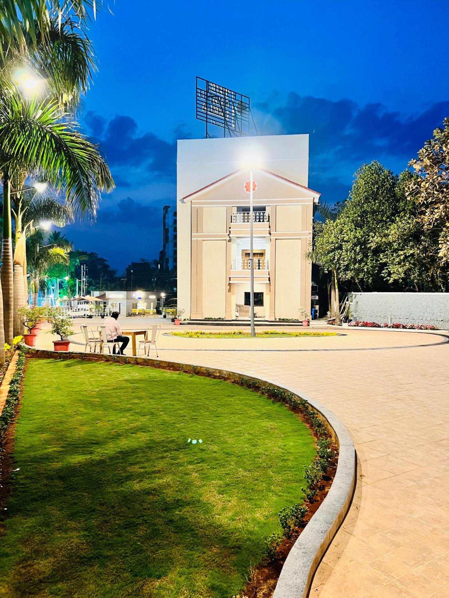 The Grand Leela Resort Khopoli Exterior photo