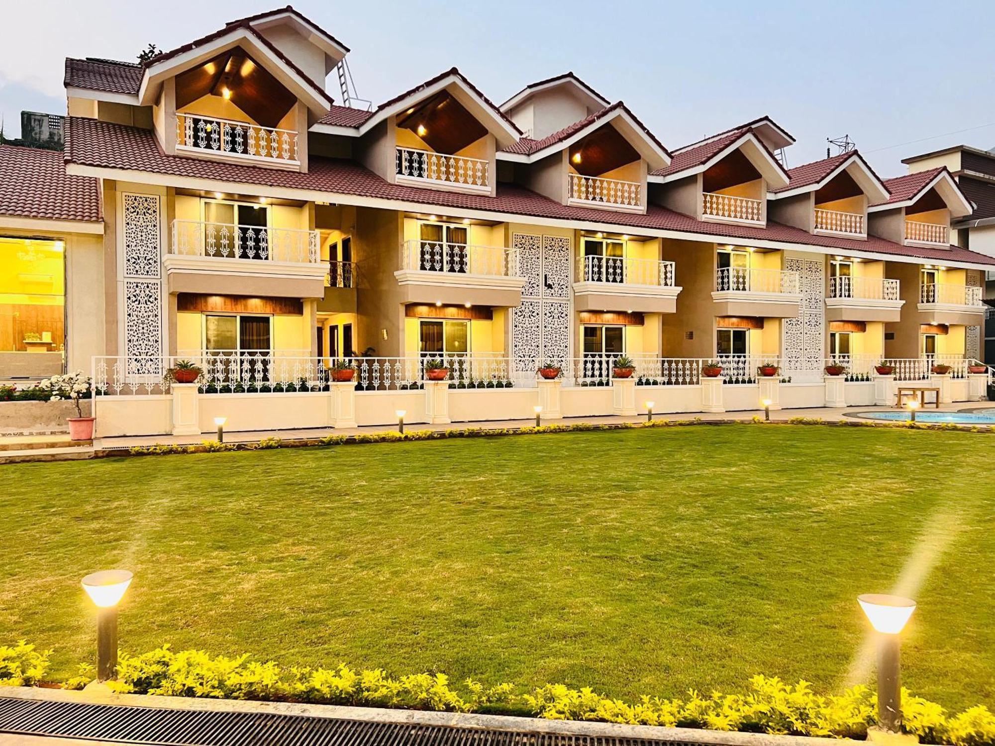 The Grand Leela Resort Khopoli Exterior photo